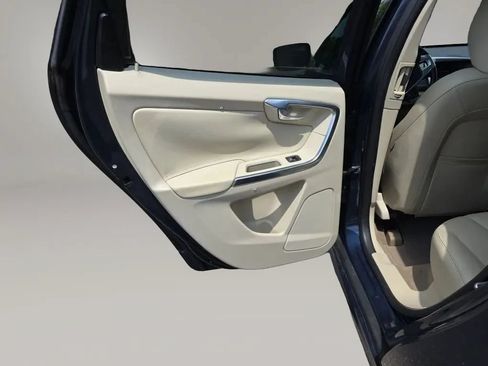 Used 2015 Volvo XC60 T5 Premier Plus FWD image 40