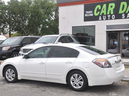 Used 2010 Nissan Altima 2.5 SL w/ SL Pkg image 7