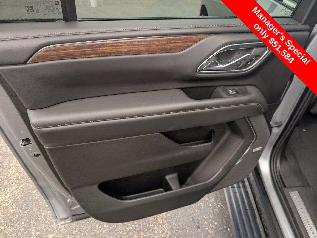 Used 2023 Chevrolet Suburban High Country w/ Premium Package 2 AWD/4WD image 10