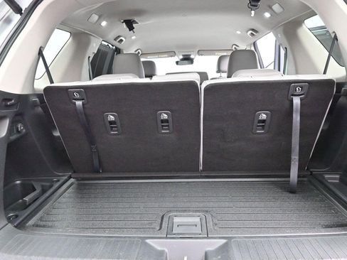 Used 2024 Honda Pilot EX-L image 9