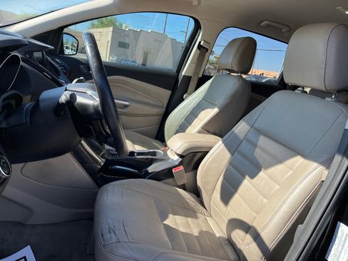 Used 2016 Ford Escape Titanium image 25