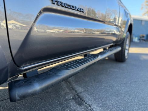 Used 2017 Toyota Tacoma 2WD Access Cab image 10
