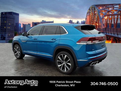 Used 2024 Volkswagen Atlas Cross Sport SEL Premium R-Line image 5