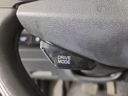 Certified 2024 Kia Niro Wind FWD image 23