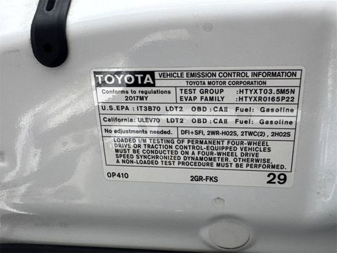 Used 2017 Toyota Tacoma TRD Off-Road image 13