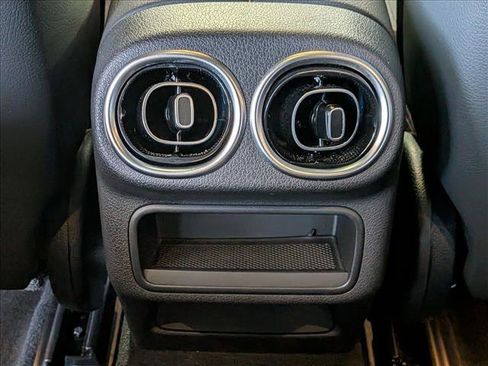 Certified 2025 Mercedes-Benz GLC 300 image 17