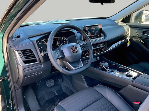 New 2026 Nissan Rogue SV AWD/4WD image 8