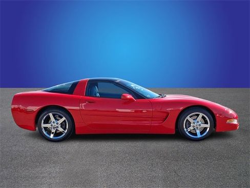 Used 1998 Chevrolet Corvette Coupe w/ Roof Pkg image 4