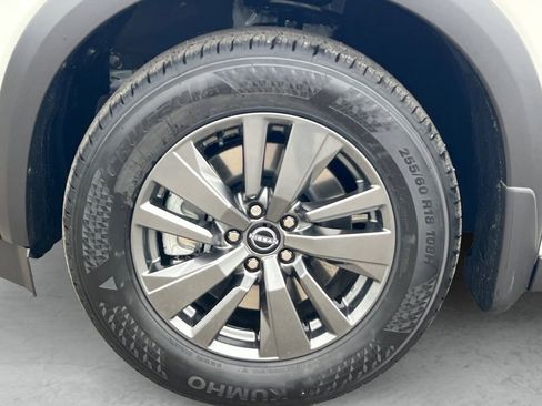 New 2026 Nissan Pathfinder SV image 23