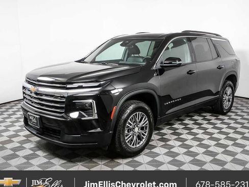 Certified 2025 Chevrolet Traverse LT AWD/4WD image 23
