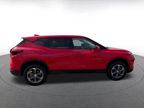 Used 2026 Chevrolet Blazer LT FWD image 13