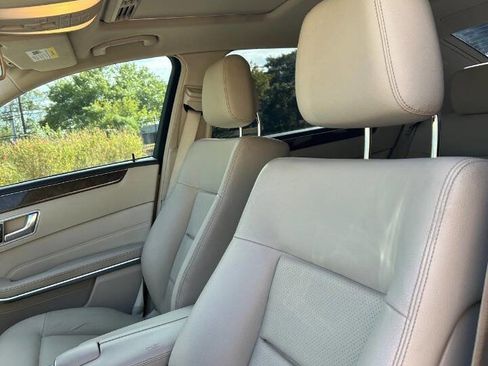 Used 2014 Mercedes-Benz E 350 Sedan image 36