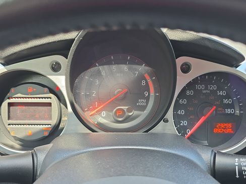 Used 2020 Nissan 370Z Touring Sport image 15