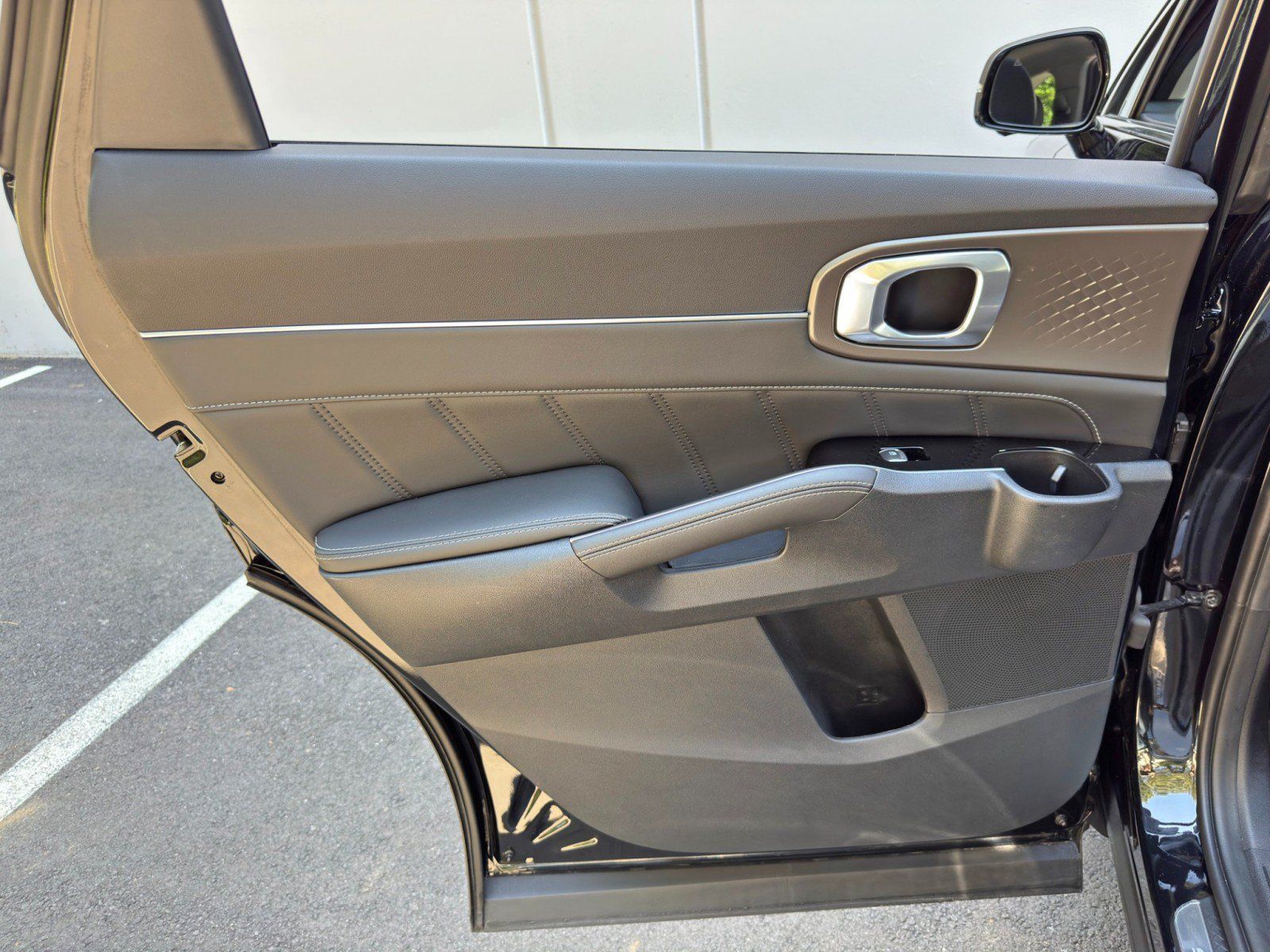 Used 2024 Kia Sorento SX FWD image 44