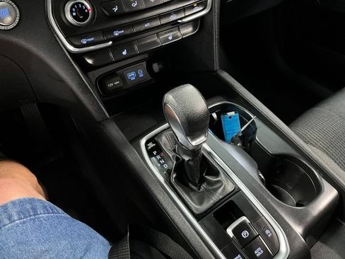 Used 2019 Hyundai Santa Fe SEL FWD image 29