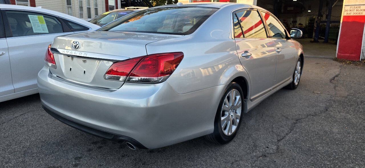 Used 2011 Toyota Avalon FWD image 5