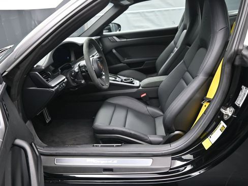 Certified 2026 Porsche 911 Targa 4S AWD/4WD image 10
