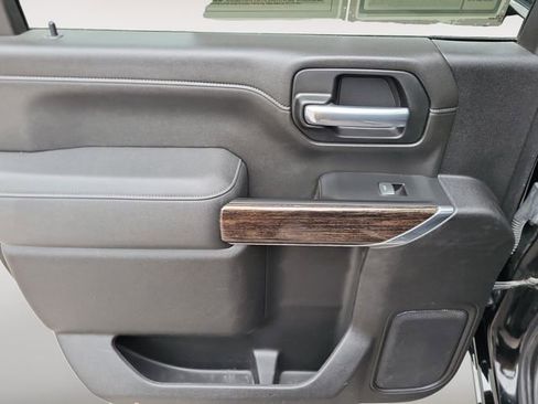 Used 2023 GMC Sierra 2500 SLE w/ SLE Value Package; image 19