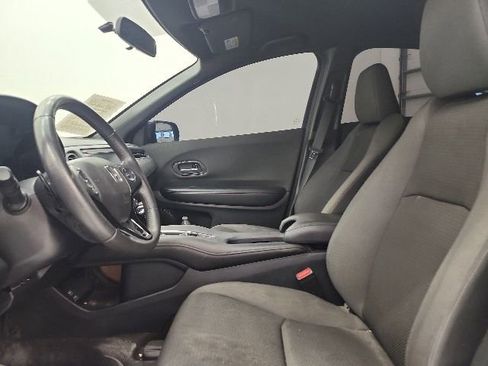 Used 2021 Honda HR-V Sport image 14