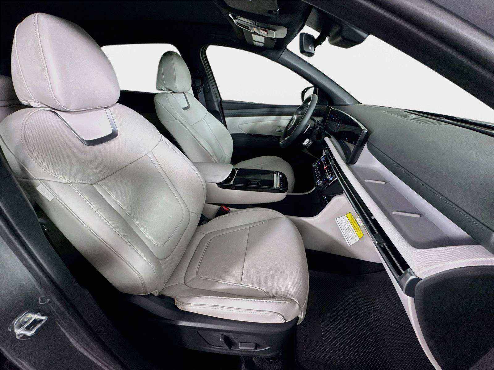 New 2026 Hyundai Tucson Limited w/ Tow & Go Package FWD image 30