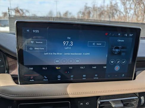 Certified 2022 Lincoln Nautilus Reserve image 39