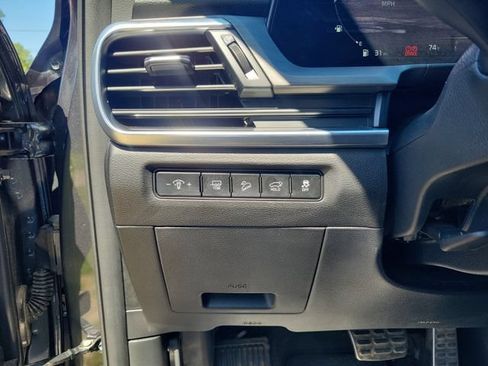 Used 2024 Kia Telluride SX X-Line AWD/4WD image 17