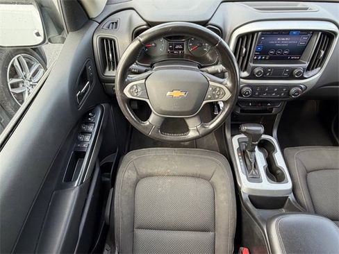 Used 2021 Chevrolet Colorado LT w/ LT Convenience Package image 5