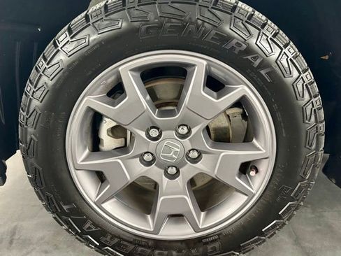Used 2025 Honda Passport TrailSport image 10