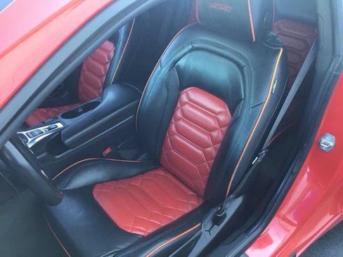 Used 2016 Chevrolet Camaro SS RWD image 8