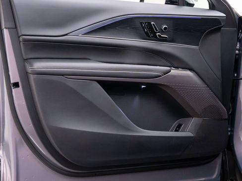 New 2026 Cadillac Lyriq Luxury image 15