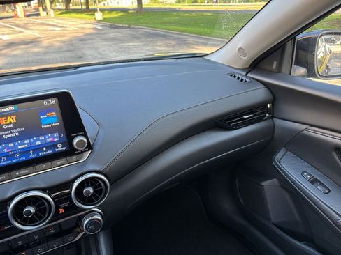Used 2025 Nissan Sentra SV FWD image 30