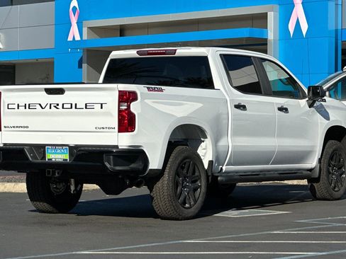 New 2026 Chevrolet Silverado 1500 Custom Trail Boss w/ Turbomax Blackout Package image 3