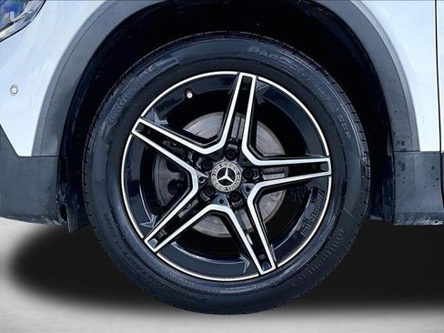 Used 2022 Mercedes-Benz GLB 250 image 10