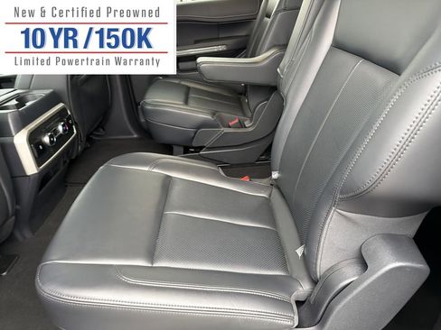 Used 2023 Ford Expedition Max XLT image 13