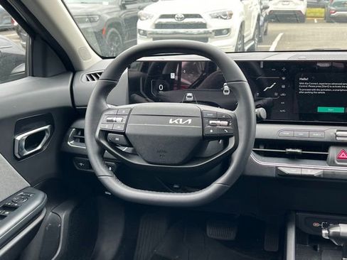 Certified 2025 Kia K4 EX FWD image 12