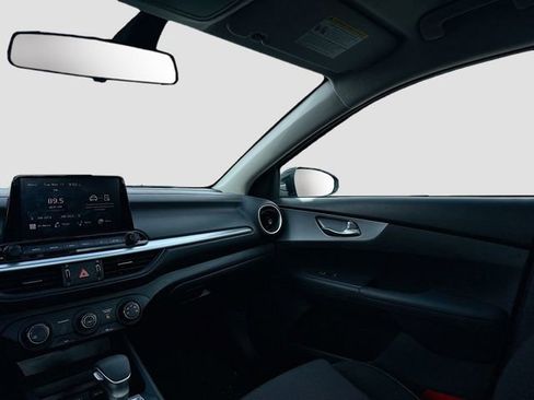 Certified 2023 Kia Forte LXS image 21