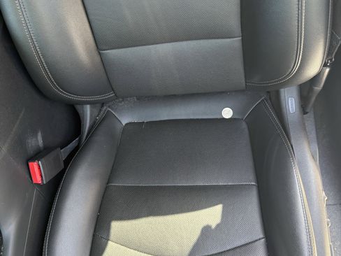 Used 2023 Chevrolet Equinox Premier w/ LPO, Floor Liner Package FWD image 9