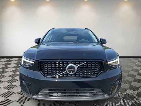 New 2026 Volvo XC40 B5 Plus w/ Protection Package Premier image 7