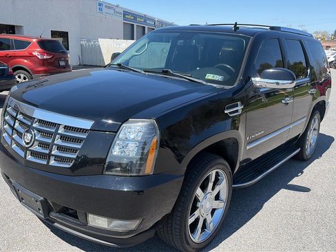 Used 2009 Cadillac Escalade AWD image 22