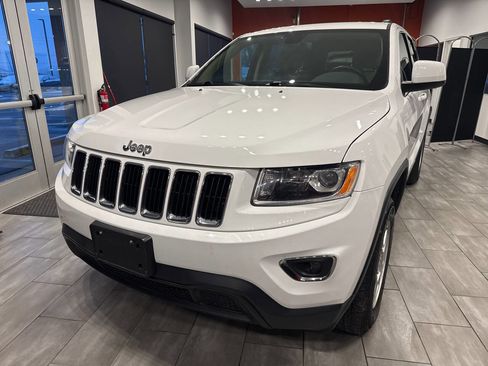 Used 2016 Jeep Grand Cherokee Laredo w/ Quick Order Package 23E image 7