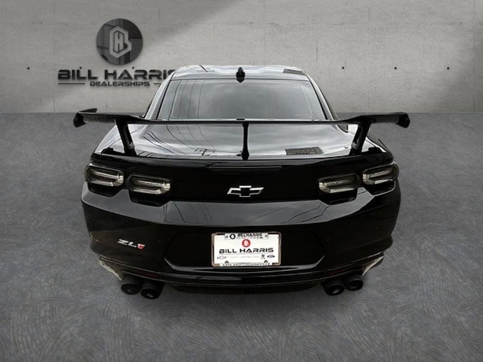 Used 2021 Chevrolet Camaro ZL1 RWD image 7