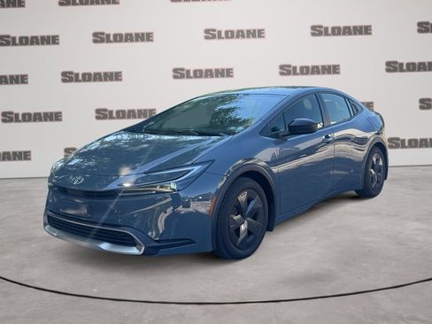 Used 2024 Toyota Prius Prime FWD image 1