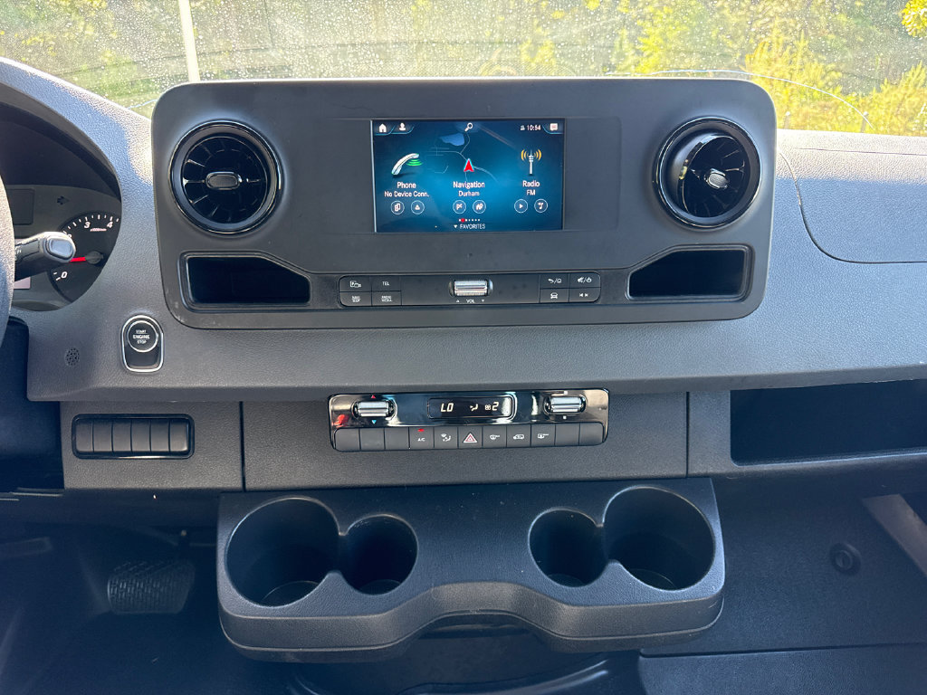 Used 2020 Mercedes-Benz Sprinter 2500 image 18