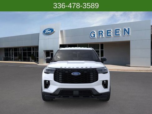 New 2026 Ford Explorer ST-Line w/ ST-Line Street Pack RWD image 7