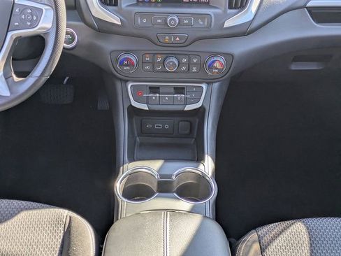 Used 2022 GMC Terrain SLE w/ Driver Convenience Package image 19