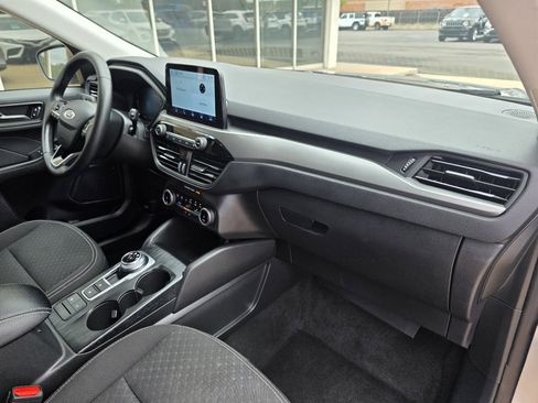Used 2024 Ford Escape Active image 18