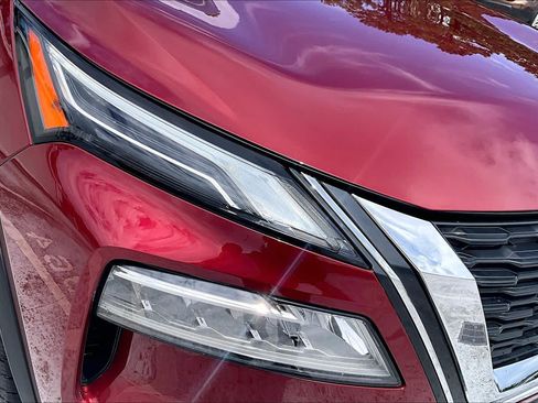 Used 2023 Nissan Rogue SV FWD image 28