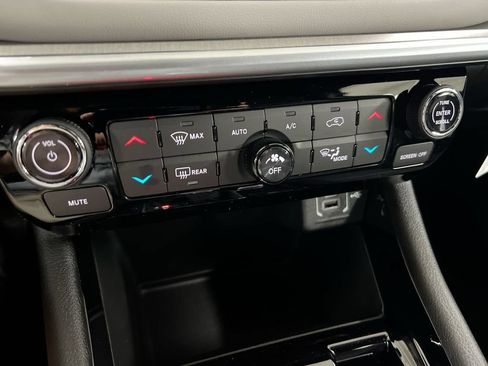 New 2026 Jeep Compass Limited AWD/4WD image 15