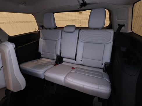 New 2026 Ford Expedition Platinum w/ Platinum Ultimate Package AWD/4WD image 17