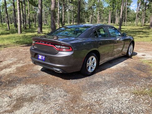 Used 2022 Dodge Charger SXT image 5